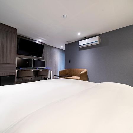 Urban Brown Hotel Chungju City Hall Bagian luar foto
