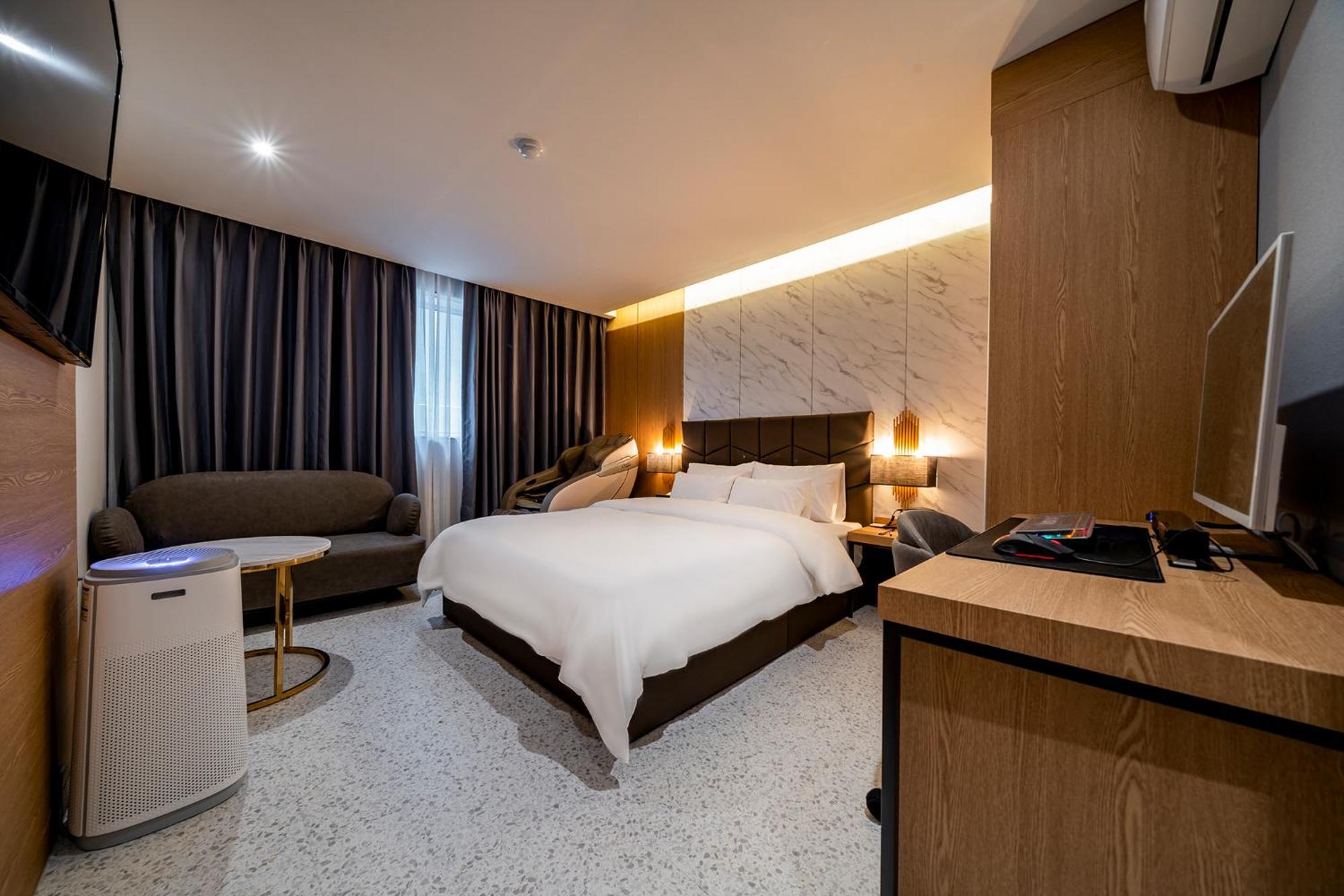 Urban Brown Hotel Chungju City Hall Bagian luar foto