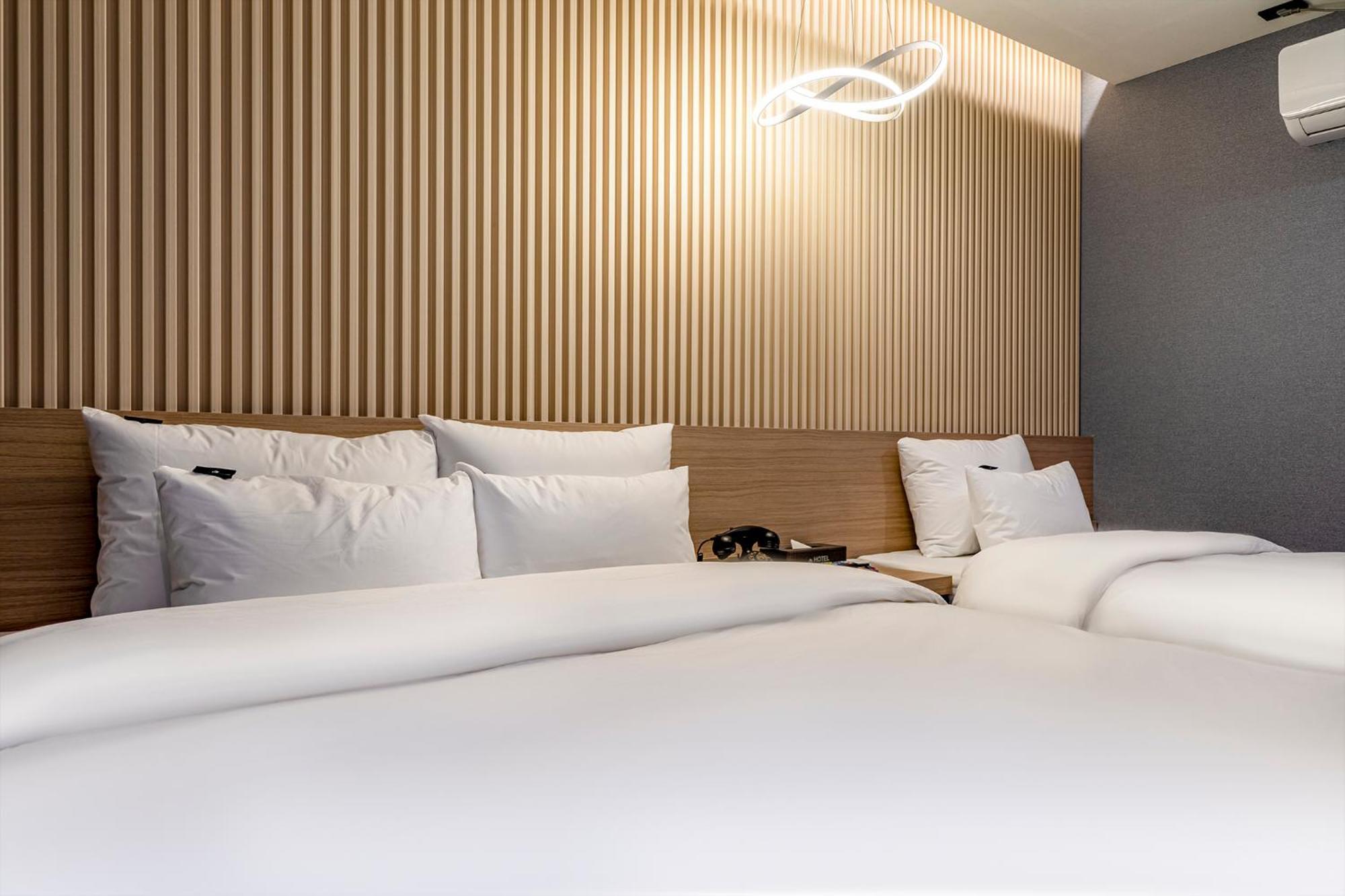 Urban Brown Hotel Chungju City Hall Bagian luar foto