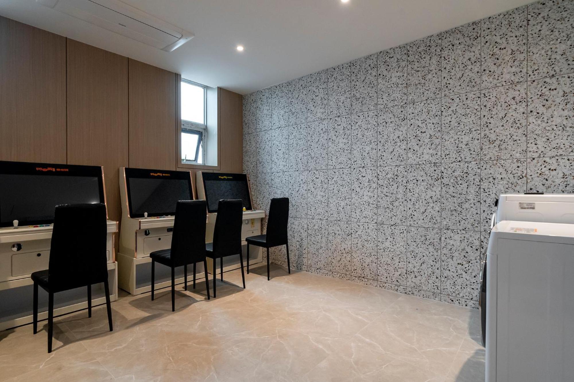 Urban Brown Hotel Chungju City Hall Bagian luar foto